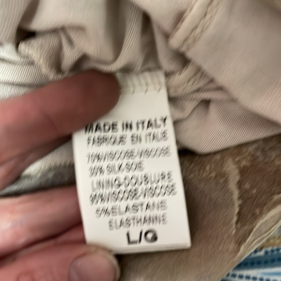 Gisusy Tunic Top - Picture 4 of 4